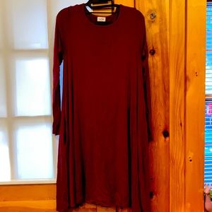 Long sleeve maroon dress with pockets